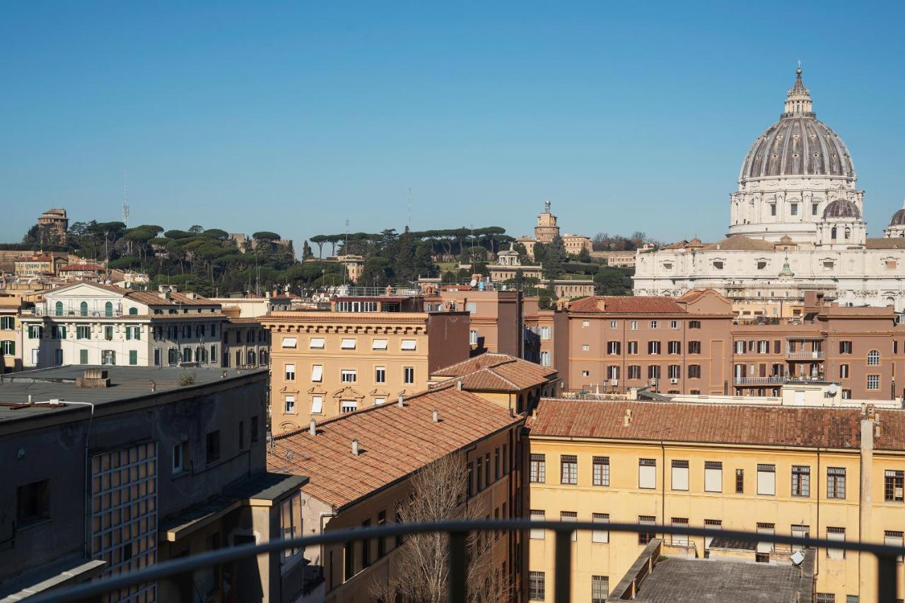 Bright Apt With Views Of San Pietro ローマ エクステリア 写真